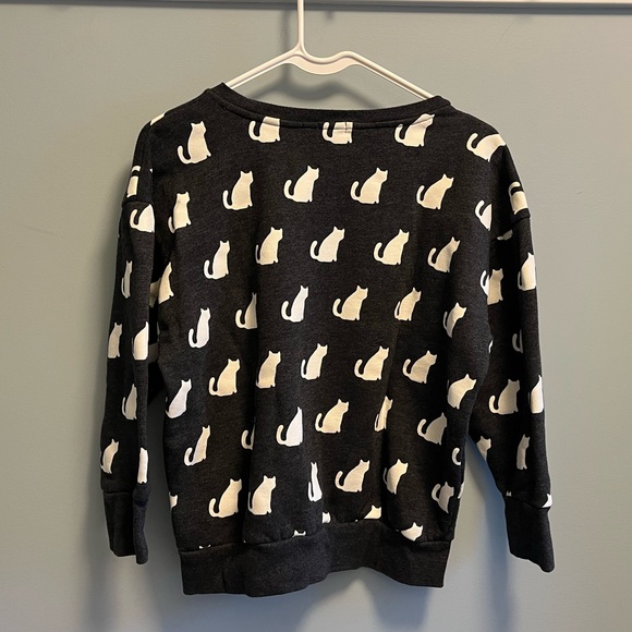 Forever 21 Cat Graphic Sweatshirt - Picture 3 of 5